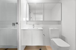 2BR 2 BATH, Balcony, City View, Southbank - 4