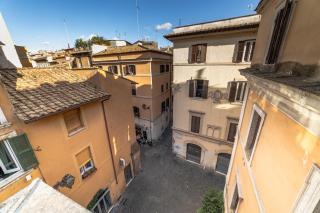 Tiberina Rooftop Trastevere - Rome - 9