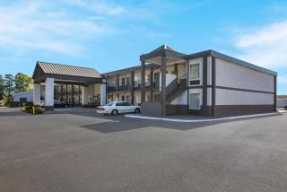 Rodeway Inn - Commerce - 0