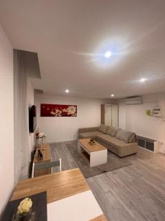 Studio 2prs Tout Equipé Et Neuf - 5