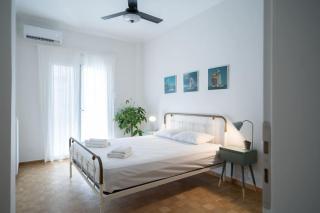 Urban Retreat: Exarcheia Remodel - Atene - 2