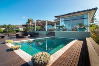 Mansão Imponente com Seis Suítes a 1min das Areias Praia da Ferradura Por Luxury Rentals - Búzios - 0