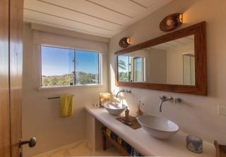 Mansão Imponente com Seis Suítes a 1min das Areias Praia da Ferradura Por Luxury Rentals - Búzios - 5