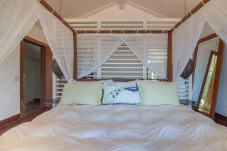 Mansão Imponente com Seis Suítes a 1min das Areias Praia da Ferradura Por Luxury Rentals - 3