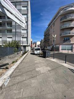 10 min gare Grenoble : duplex - fibre wifi - confort - 9