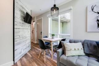 Le Petit Condo B - Ski In/ Ski Out Mont-Tremblant - 2