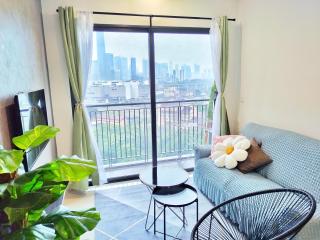 KL Sunway Velocity Two - Link Bridge to Velocity Mall & MRT - Spacious 3B-2R Apart for 6-8pax - Kuala Lumpur - 1