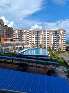Alojamiento Vacacional en Girardot, piscinas, Jacuzis, parqueadero privado - Girardot - 0