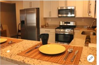 Entire 3 bedroom Private Luxury Condo - Washington - 8