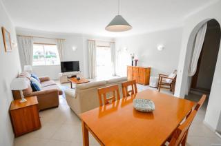Pool View 2 bedroom 1st floor apartment, Oasis Parque near Alvor AT14 - Portimão - 2