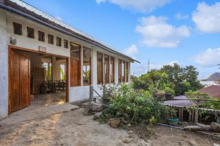 Palulu Garden Homestay - Labuan Bajo - 9