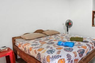 Palulu Garden Homestay - Labuan Bajo - 1
