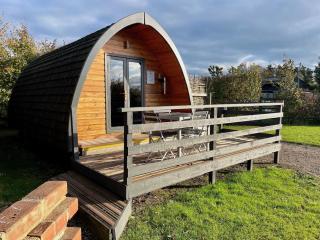 MegaPod 3 at Lee Wick Farm Cottages & Glamping - Clacton-on-Sea - 0
