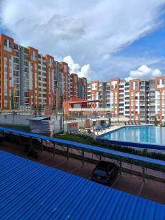 Alojamiento Vacacional en Girardot, piscinas, Jacuzis, parqueadero privado - Girardot - 6