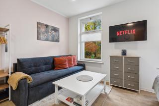 Vorstadtoase für 3 - Queensize-Bett, Schlafcouch, Parkplatz & Netflix - Nähe BER - Eichwalde - 8