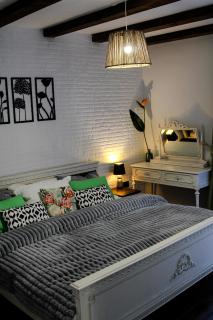 Cozy Cottage - Free Parking, Self Check-in - Oradea - 0