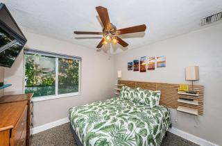 Blue Water Beachside Villa 4 - Clearwater Beach - 5