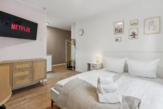 Vorstadtoase für 2 - Netflix, Parkplatz, Nähe BER, Queensize-Bett - Eichwalde - 7