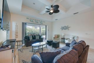 Chic Naples Retreat with Private Heated Pool and Lanai - Naples - 1