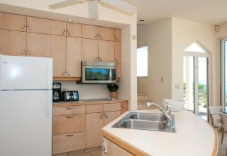Aqua Del Rose 3 BR Beachfront Cottage - Long Bay Hills - 3