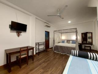 Sweden Inn Guesthouse - Hikkaduwa - 7