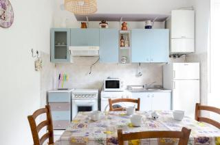 2 appartamenti totale 12 posti letto - Borgonovo - 2
