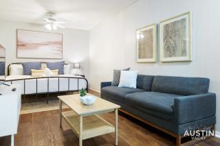 1st Floor Apt Hyde Park Bathtub and Free Parking - Austin - 9