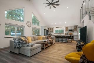 Entire Villa in Sierra Mountains - - 4