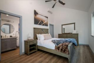 Entire Villa in Sierra Mountains - - 2