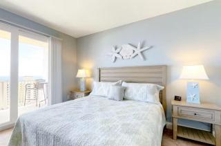 Laketown Wharf 1301 - 4