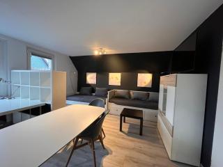 Zentral und ruhig gelegen mit Einbauküche & Balkon - Wolfsburg - 8