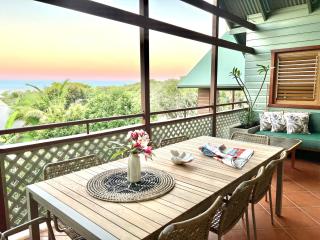 Loloma! Luxe 4 bed, 2 bath Villa - Yamba - 0