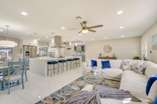 Screened Lanai with TV Waterfront Cape Coral Home! - Cape Coral - 5