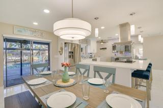 Screened Lanai with TV Waterfront Cape Coral Home! - Cape Coral - 3