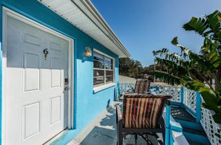 Blue Water Beachside Villa 6 - Clearwater Beach - 2