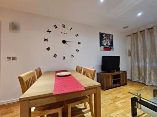 Cozy Flat close to central London - 8