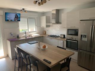 Maison calme/Chambre privée/Clim+TV/Pétit dejeuner inclu/tout confort - Nevers - 2