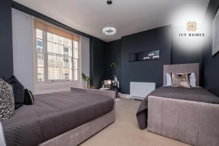 Super Central 3BR Apartment Close to North Lanes Brighton Beach and Shopping Centre - 2