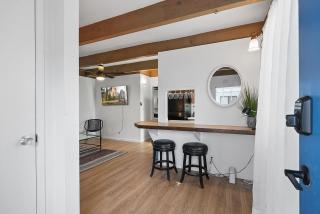 Mission Bay Condo - Steps to Sand, Dining, AC, Parking & Shops! - San Diego - 3
