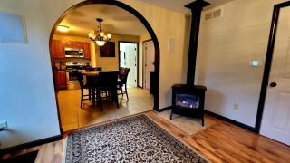 The Sovereign Suite - Cozy And Convenient With Home Theater - Old Town - 4