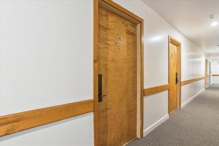 Cedarbrook Hotel Room w/2 Doubles 218 - Killington - 5