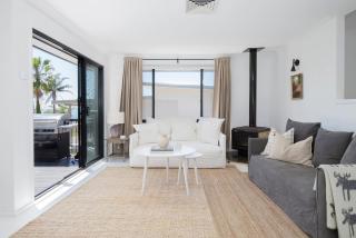 Aqua Vistas - Coastal Gem with Serene Spa Experience - Macmasters Beach - 9