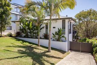 Aqua Vistas - Coastal Gem with Serene Spa Experience - Macmasters Beach - 5