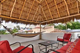 LAS VUELTAS - 2 Minutes to Beach w/ Pool, Patio & Grill - Bucerías - 1