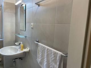 Modern Apartment near City Center 1BR - Wien - 3