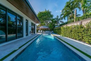 Flamingo Park Paradise: Luxury Poolside Haven - West Palm Beach - 3