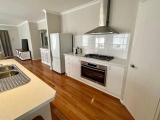 Lazy Daze on Davies - Broadwater - 2