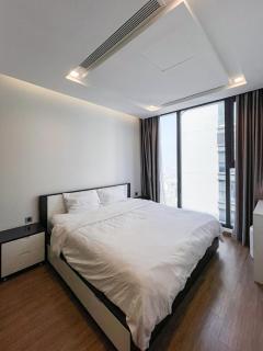 HN Metropolis - CLOSE - 6