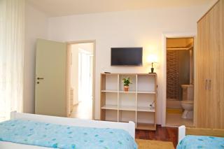 Banić Apartments with pool - 8