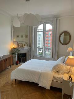 Grand appartement Haussmannien à 12 min de Paris - chic spacious classic Parisian apartment - Enghien-les-Bains - 3